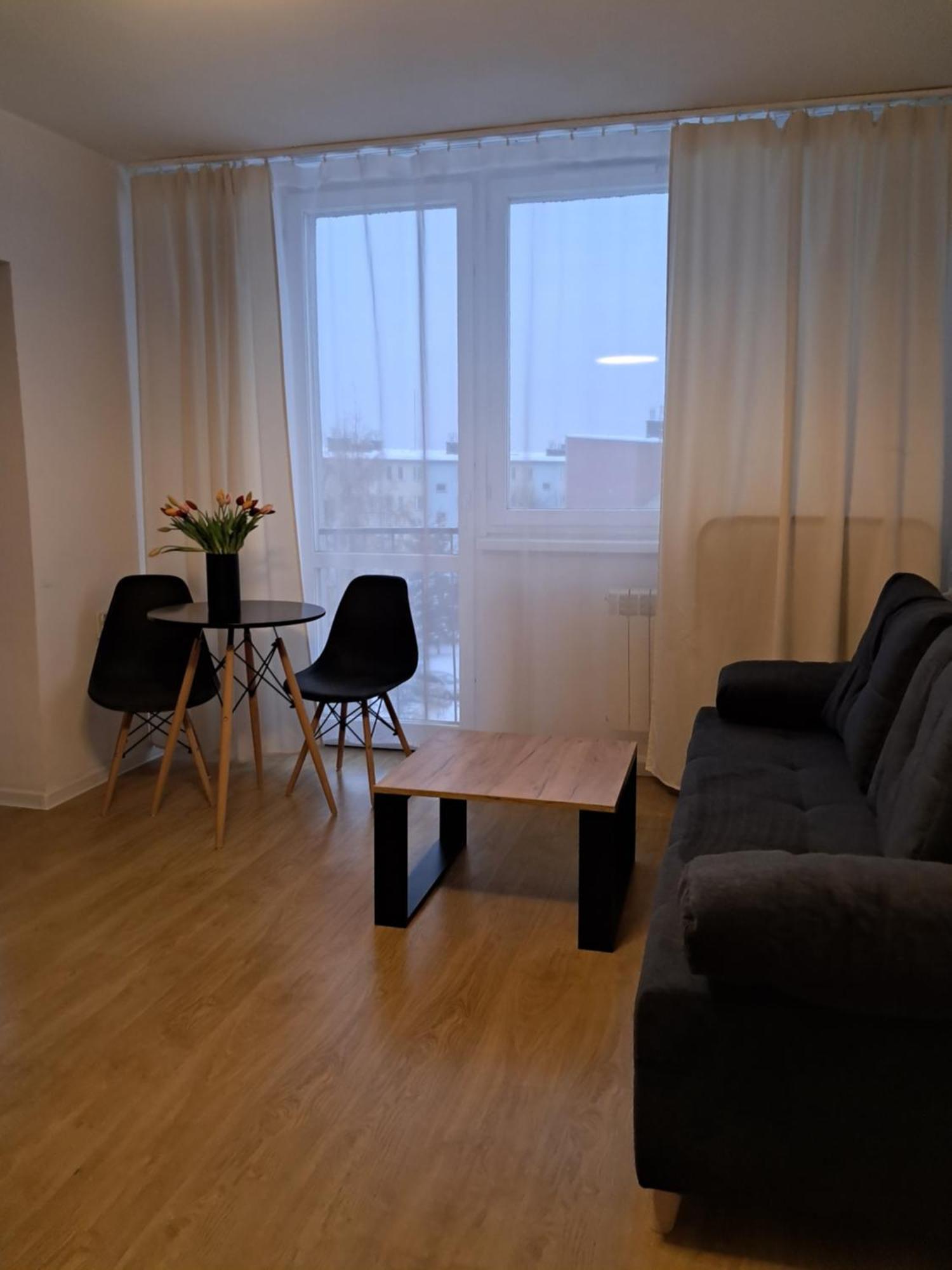 Kawalerka 28M Salon Z Kuchnia Centrum Новий Сонч Екстер'єр фото